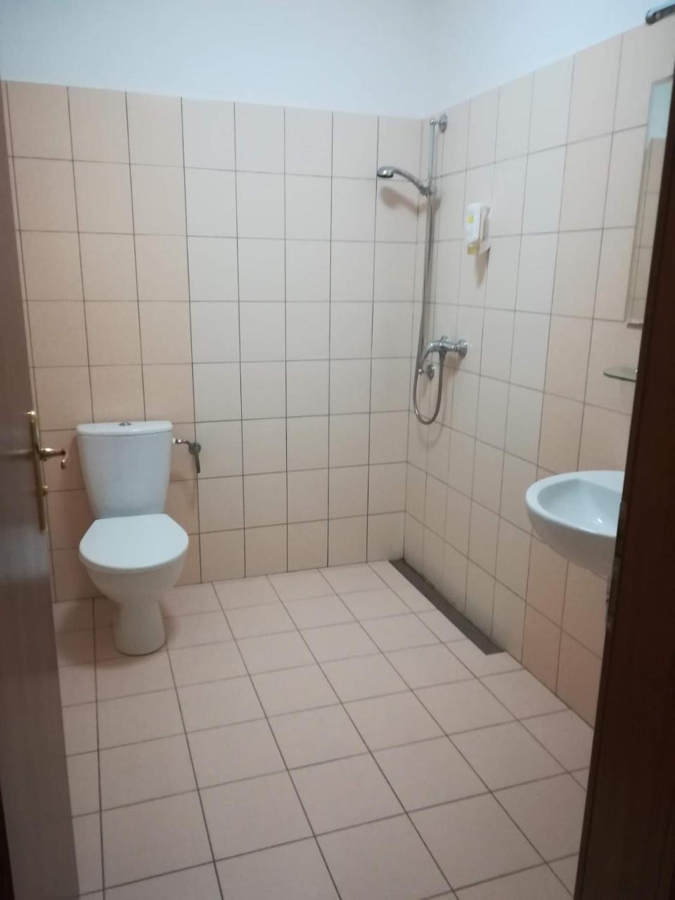 Hostinec Na Lipce Havlickuv Brod Luaran gambar